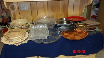 BASKETS & TRAYS Used Other Personal Property Personal Property / Household items for sale