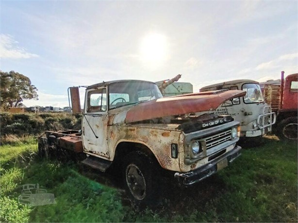 1974 DODGE D5N Used Cab & Chassis Trucks for sale