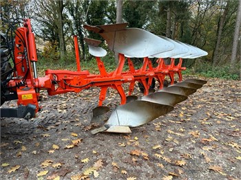 2017 KUHN MULTI-MASTER 153 Used Ploughs for sale