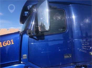 2016 VOLVO VNL Used Glass Truck / Trailer Components for sale