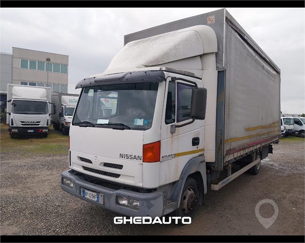2001 NISSAN ATLEON 140 Used Curtain Side Trucks for sale