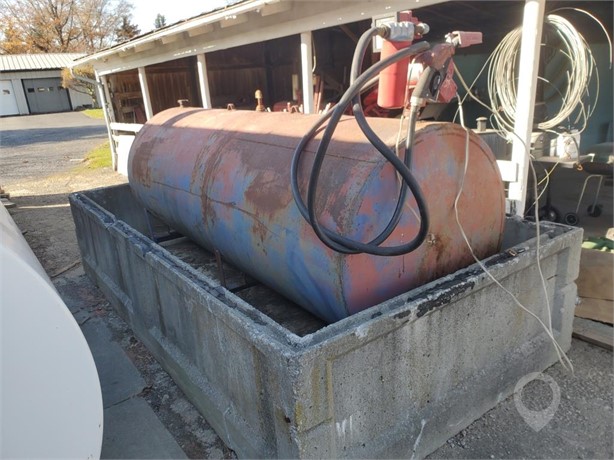 1,000 GALLON DIESEL TANK Used Other auction results