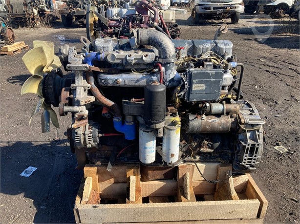 2005 MACK AI300 Used Engine Truck / Trailer Components for sale