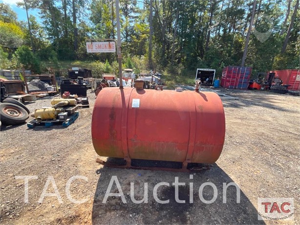 500 GALLON FUEL TANK Used Fuel Pump Truck / Trailer Components auction results