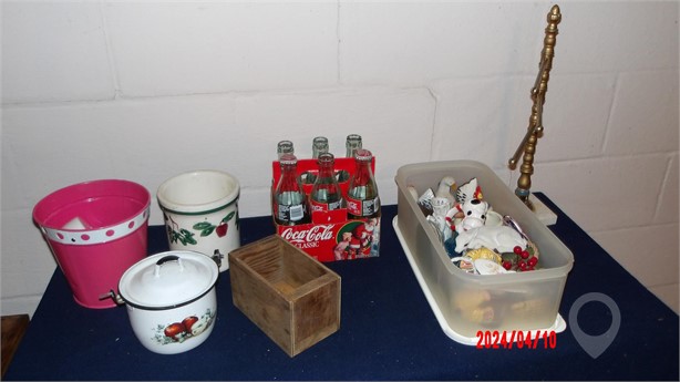 SMALL FIGURINES & OTHER ITEMS Used Other Personal Property Personal Property / Household items for sale