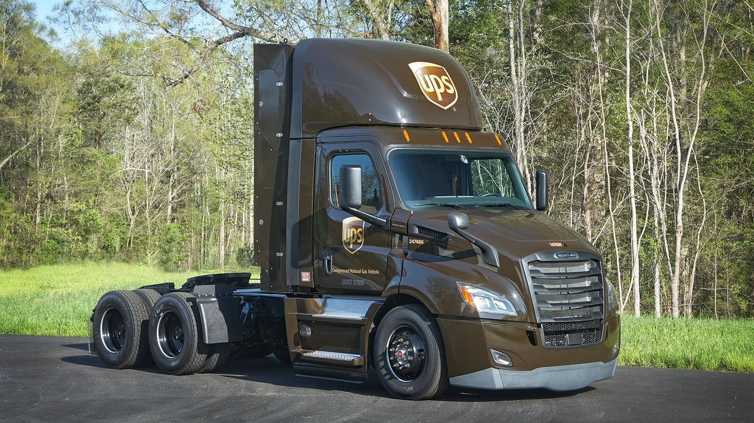Freightliner Introduces New Cascadia Cng Truck Models Truck Paper Blog