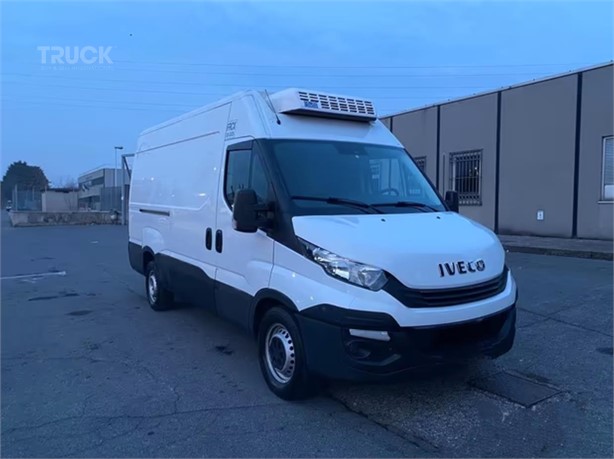 2019 IVECO DAILY 35S16 Used Transporter mit Kühlkoffer zum verkauf