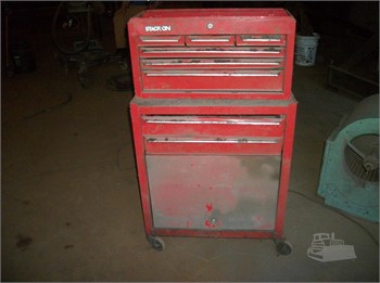 Sold at Auction: Vintage 18 Drawer Kennedy Rolling Tool Box