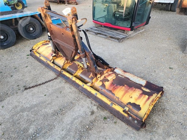 HYDRAULIC SNOW PLOW 11' Used Plow Truck / Trailer Components auction results