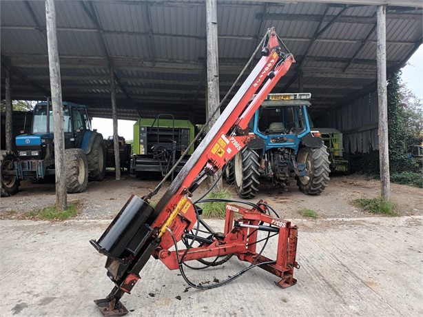 2004 PROTECH MACHINERY P200S Used Post Drivers Farm Attachments for sale