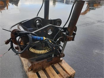 ENGCON TILTING COUPLER 中古 ローテーターフォーク