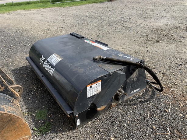 2019 BOBCAT 6707837 Used Sweeper for hire