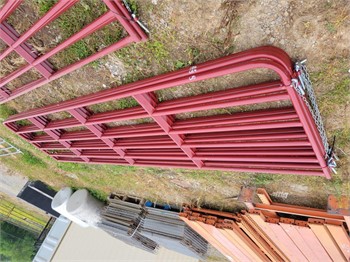 NEW TARTER RED AMERICAN 16' 6 BAR GATE WITH HARDWA Used Other upcoming auctions
