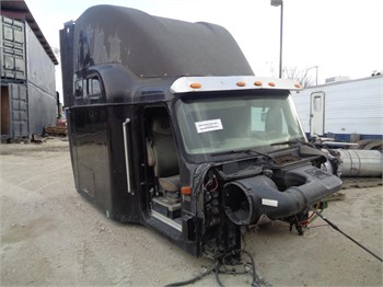 2006 INTERNATIONAL 9400 Used Cab Truck / Trailer Components for sale