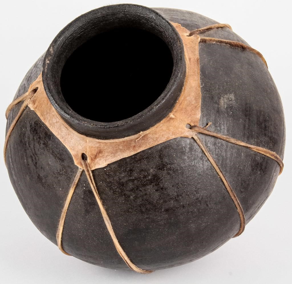 Tarahumara Native American Sinew Wrapped Pottery Azfirearms Com Pot Of Gold Estate Liquidations