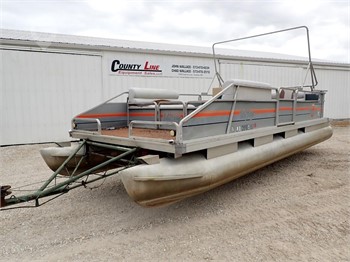1988 SUN TRACKER PONTOON Used Pontoon / Deck Boats upcoming auctions