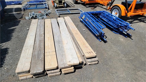 26 SCAFFOLDING PLANKS AND STAGING Used Ladders / Scaffolding Shop / Warehouse auction results