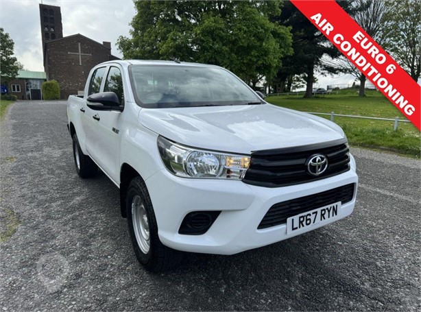 2017 TOYOTA HILUX Used Pickup Trucks for sale