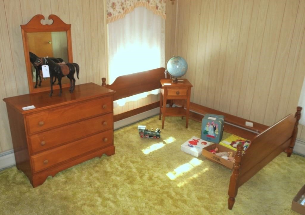 Crawford 3 Piece Maple Bedroom Set Includes Hessney