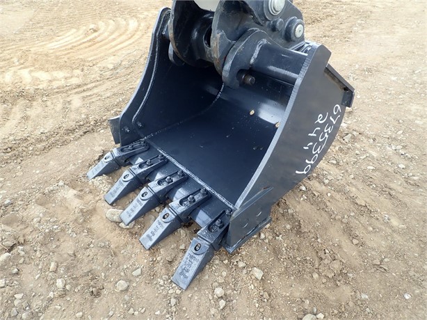 BOBCAT 24" TRENCHING BUCKET Used バケット、溝掘り for rent