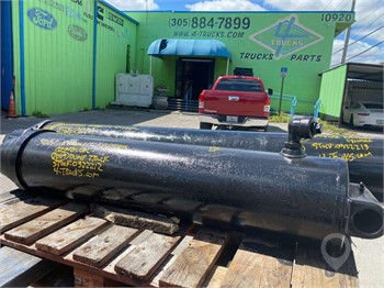 2009 COMMERCIAL HYDRAULIC CYLINDER Used Other Truck / Trailer Components for sale