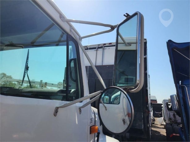 1998 INTERNATIONAL 4700 Used Glass Truck / Trailer Components for sale
