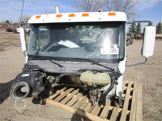 FREIGHTLINER OTHER Used Cab Truck / Trailer Components for sale