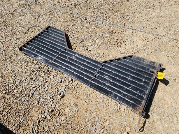 FORD LOUVER TAILGATE Used Other Truck / Trailer Components auction results