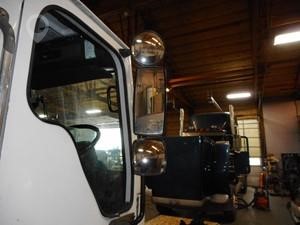 2010 FREIGHTLINER CONDOR Used Glass Truck / Trailer Components for sale