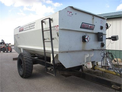 Roto-Mix 1355 Vertical Mixer Wagon for sale @ Post Equipment