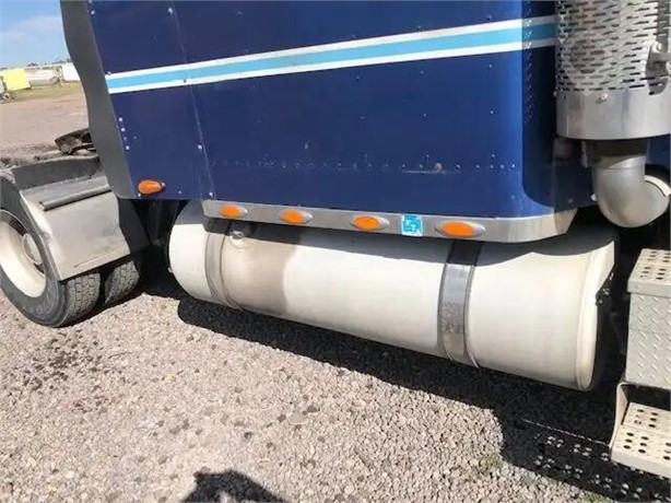 2004 FREIGHTLINER CLASSIC 120 Used Fuel Pump Truck / Trailer Components for sale