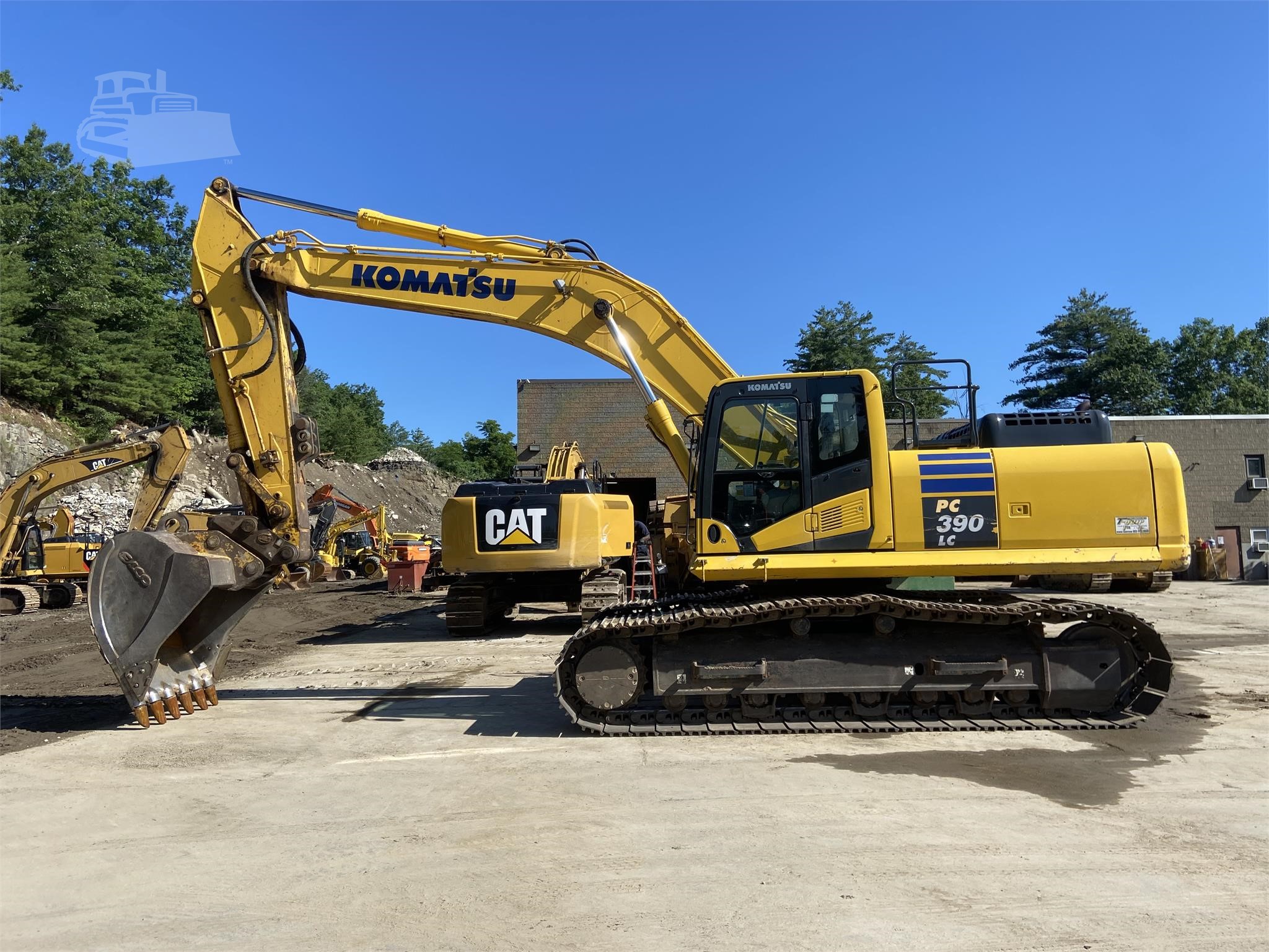 12 Komatsu Pc390 Lc 10 For Sale In Londonderry New Hampshire Machinerytrader Com