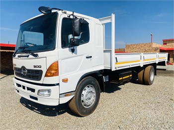 2014 HINO 500 1626 Gebraucht Pritschen LKW mit Bordwände zum verkauf
