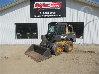 Deere 318d Auction Results 23 Listings Auctiontime Com Page 1 Of 1