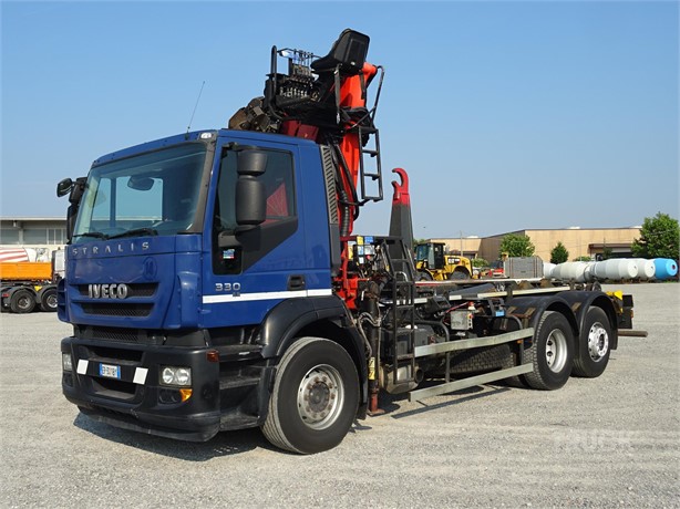 2013 IVECO STRALIS 330 Used LKW mit Greifer  zum verkauf