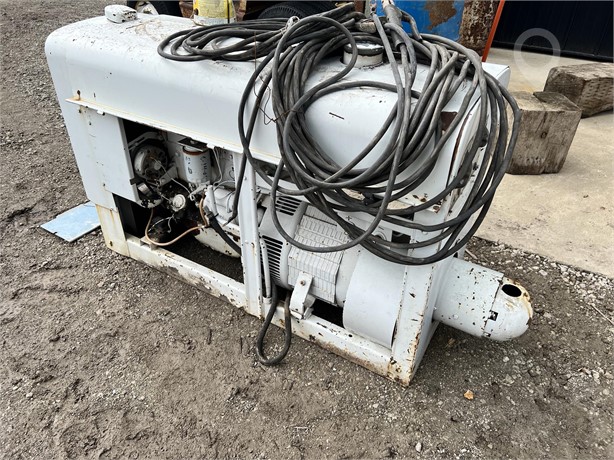 LINCOLN SA 200-163 Used Welding Accessories Shop / Warehouse auction results