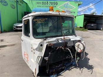2000 MACK Used Cab Truck / Trailer Components for sale