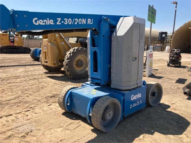 2014 GENIE Z30/20N RJ Used 伸縮ブームリフト for rent
