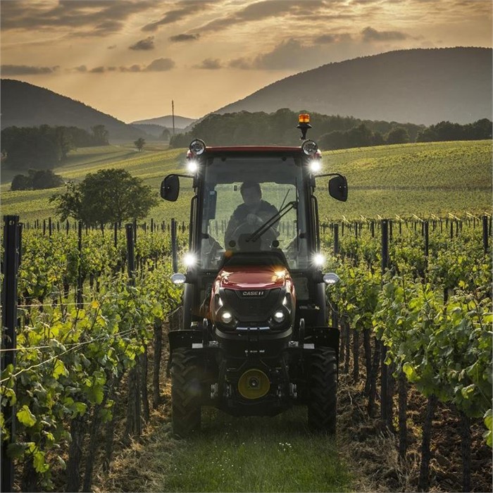 Case IH Adds CL & N Models To 2024 Quantum Tractor Range