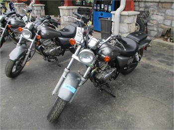 SUZUKI 125-custom-suzuki-vl-intruder Used - the parking motorcycles