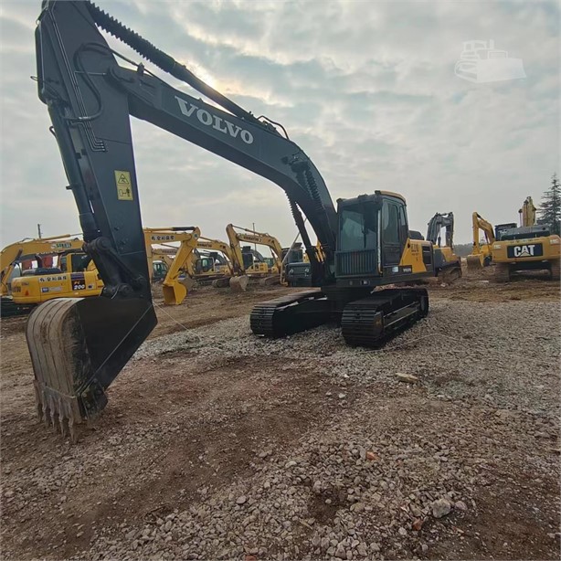 2023 VOLVO EC210 LC-3 Used クローラー掘削機