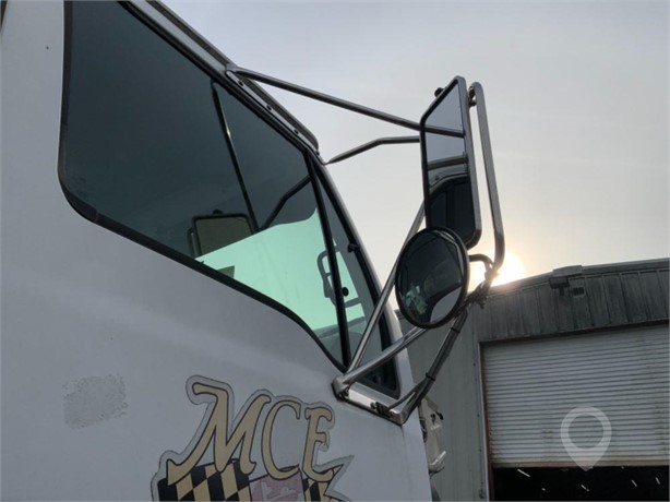 2005 STERLING L7500 Used Glass Truck / Trailer Components for sale