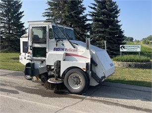 ➤ Used Ride-on Sweeper for sale on  - many listings online  now 🏷️