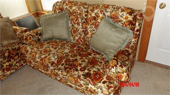 FLEX-STEEL SOFA & LOVESEAT Used Sofas / Loveseats / Benches Furniture for sale