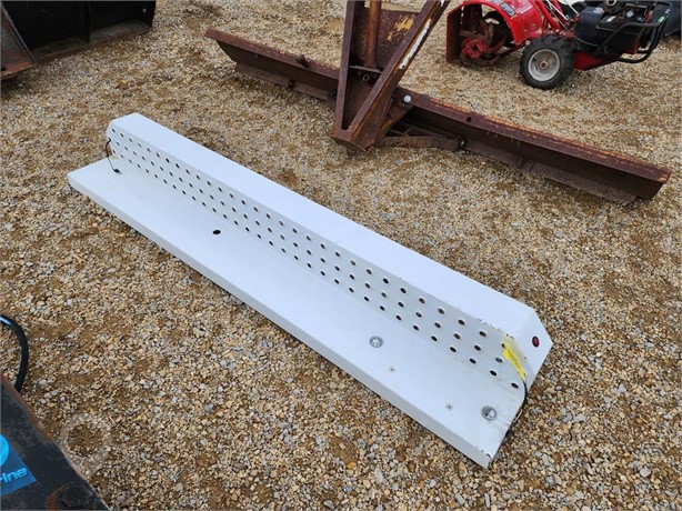 REAR STEP BUMPER Used Other Truck / Trailer Components auction results