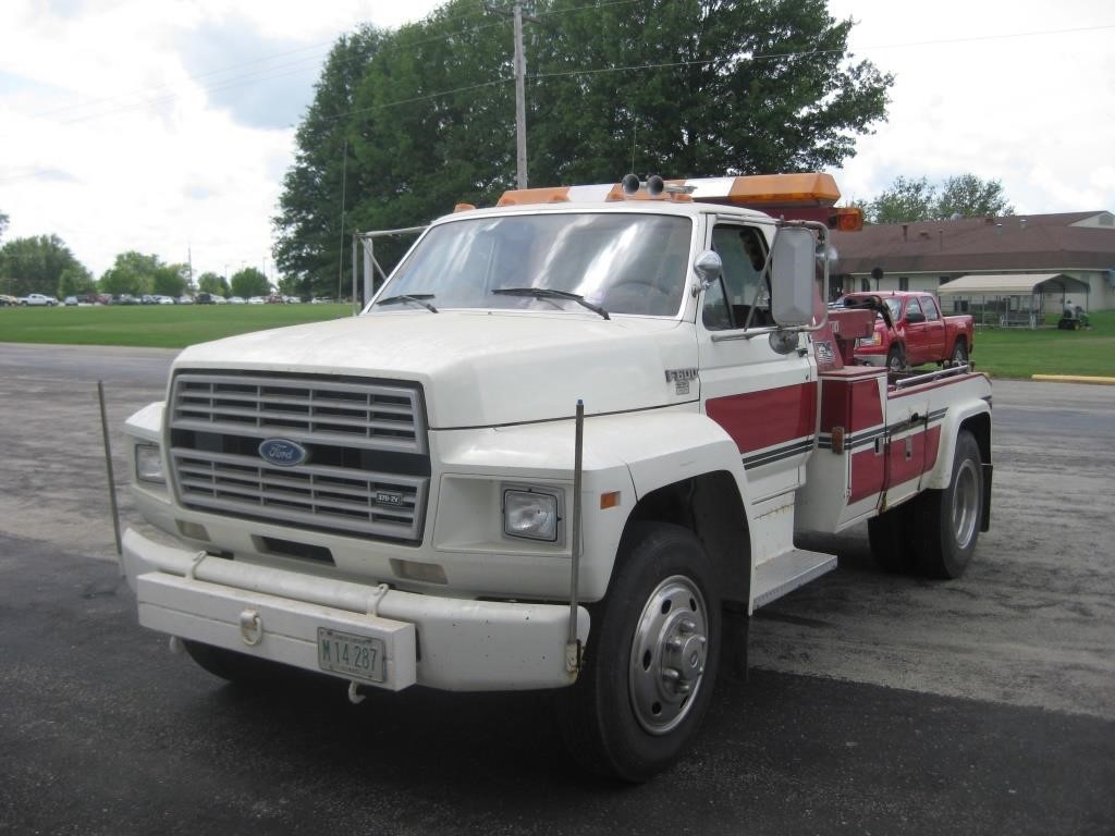 1986 Ford F600 Tow Truck Live And Online Auctions On Hibid Com