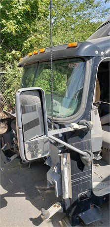 KENWORTH T600 Used Cab Truck / Trailer Components for sale