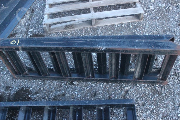 HOOK END LADDER RAMPS Used Ramps Truck / Trailer Components auction results