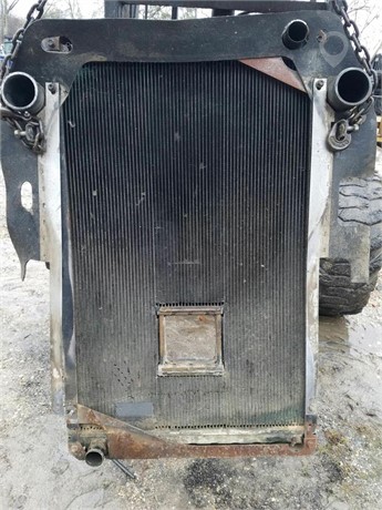 2005 FREIGHTLINER Used Radiator Truck / Trailer Components for sale