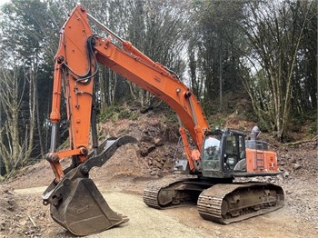 HITACHI ZX470 Excavators Auction Results | MachineryTrader.com